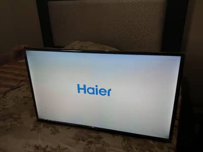 Haier 32" LED use like new 10/10