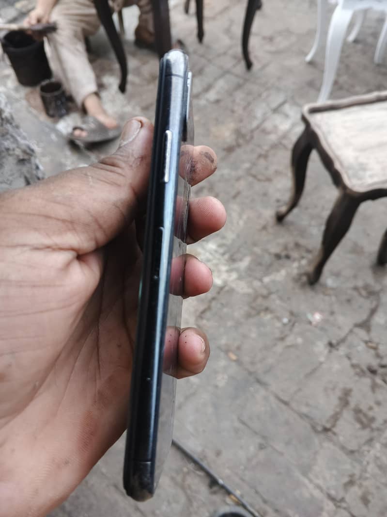 Apple iPhone X 2