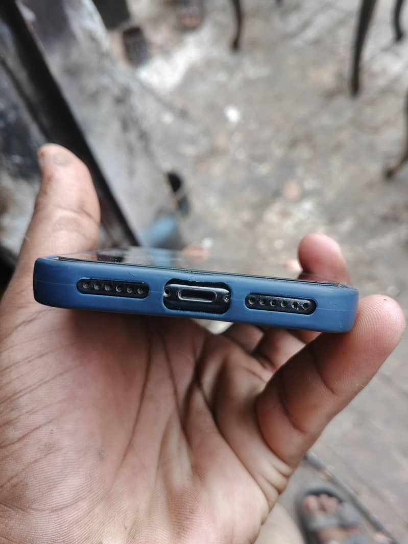 Apple iPhone X 6