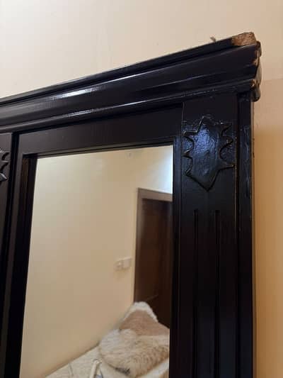 Dressing table