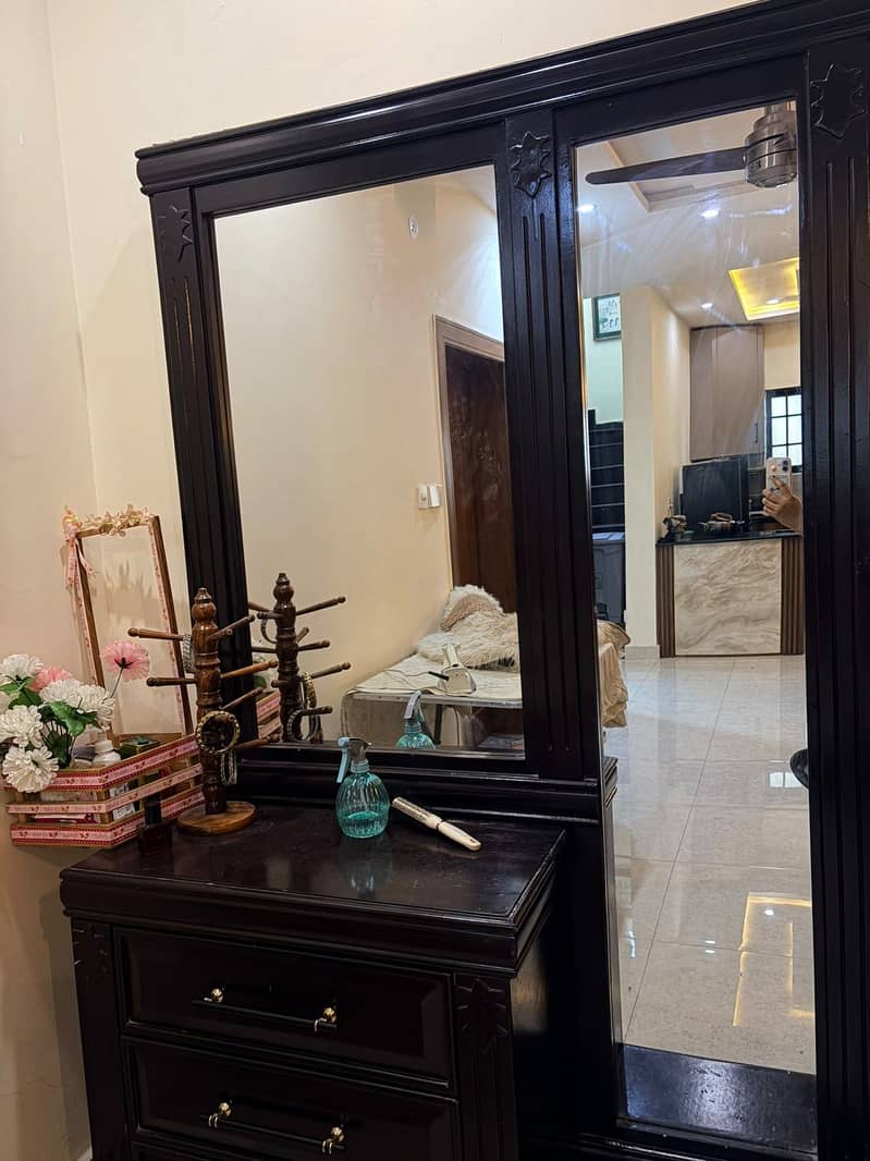 Dressing table 2