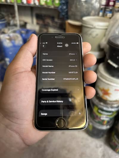 Apple iPhone SE