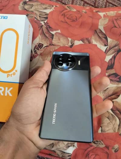 Tecno Spark 20 Pro Plus