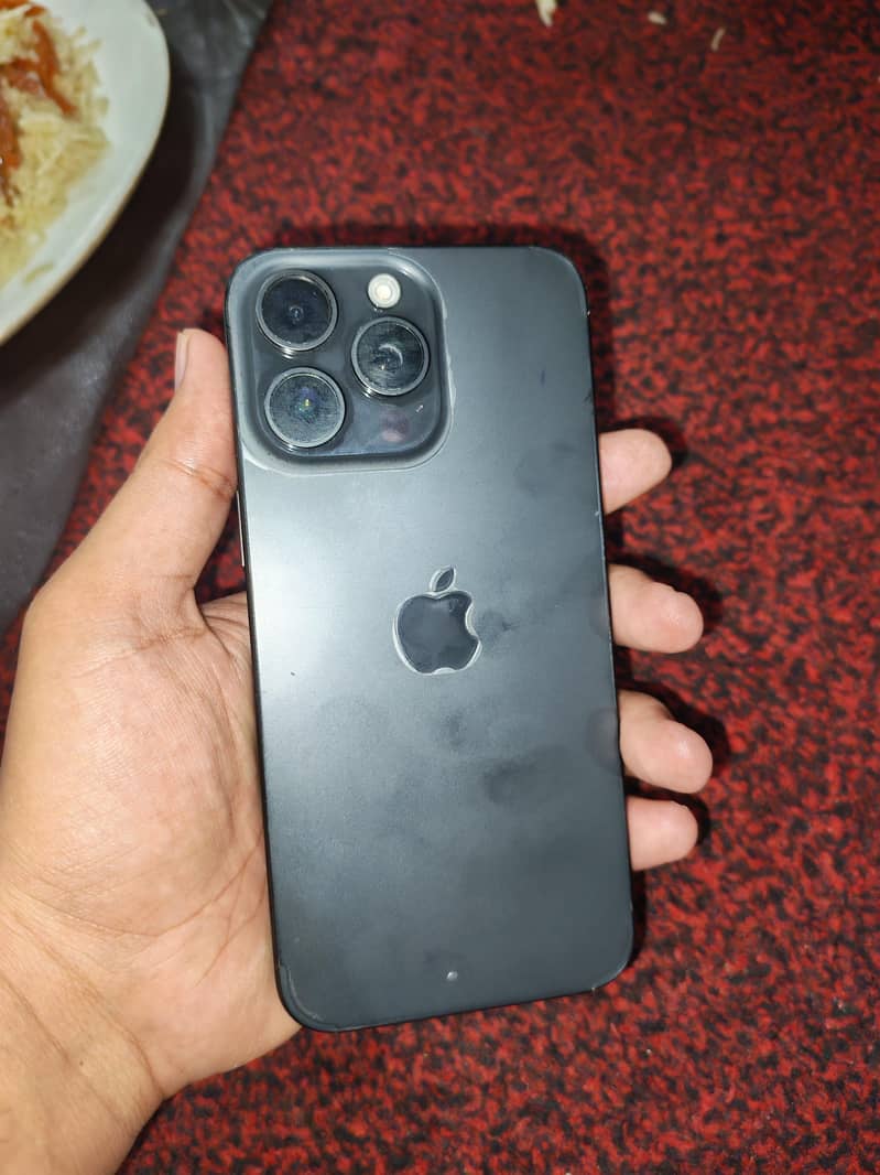 Apple iPhone 15 Pro Max 0