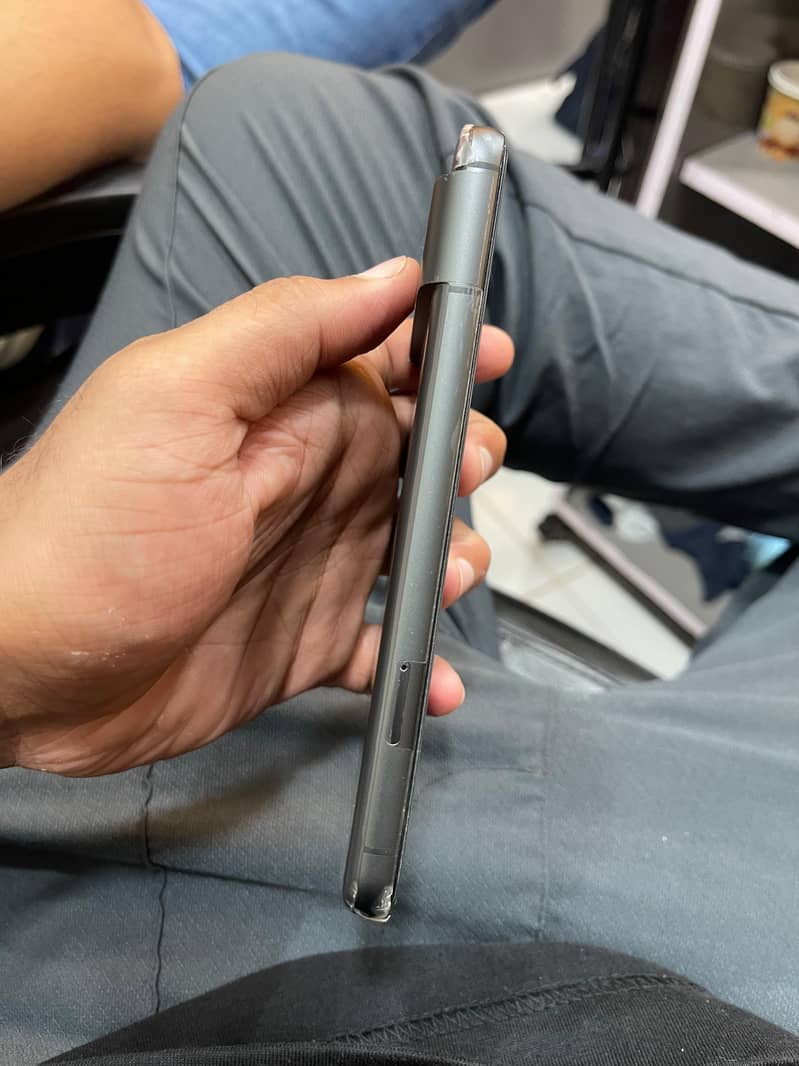 Google Pixel 8 2