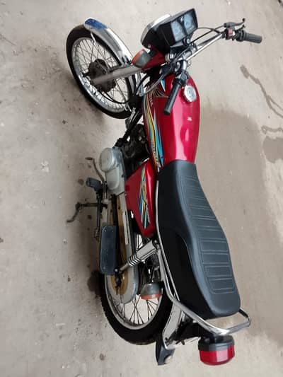 125Honda 125 Good Condition | Karachi Registered | Urgent Sale