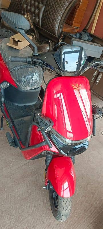 ZHONG FA electric Scooty 15 days used