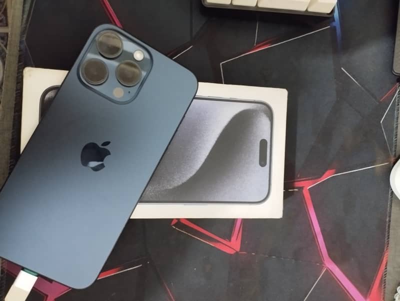 Apple iPhone 15 Pro Max 7