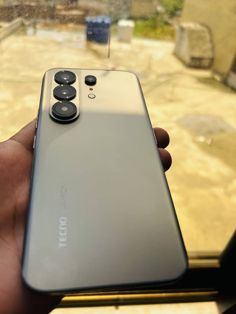 Tecno CAMON 15 Pro 0