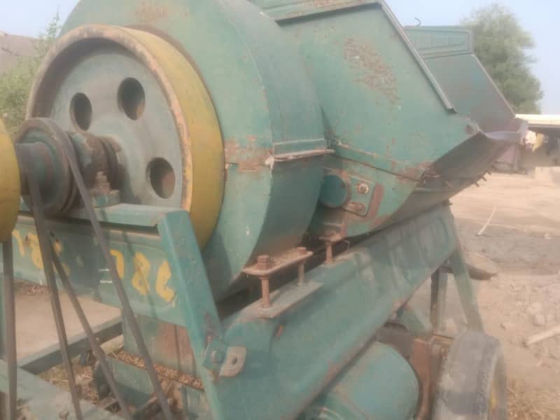 دو تھریشر اور ایک شیلر برائے فروخت ۔عا رفوالا 13