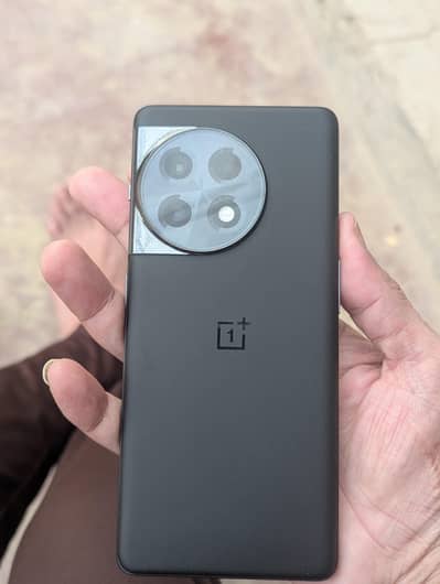 One Plus 11R
