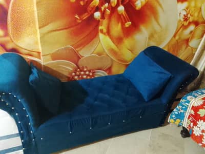 1 Best Cumbed &  3 Sofa seter 1 side Table  & 2 side Table