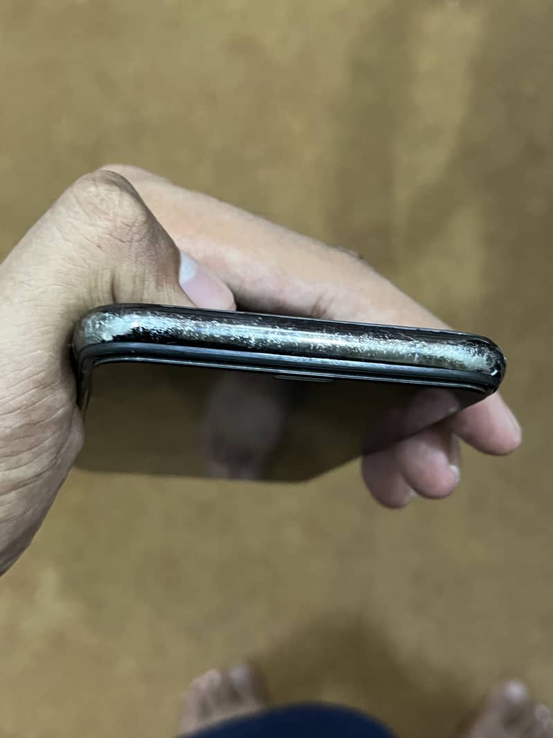 Apple iPhone X 3