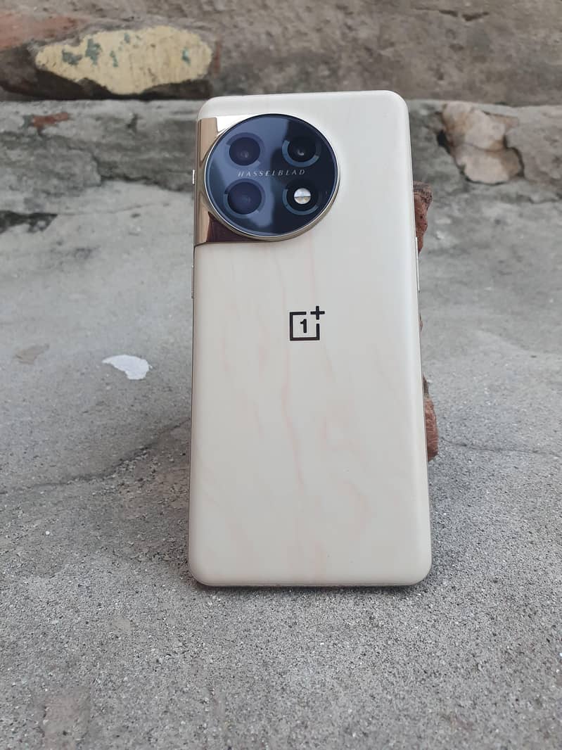 One Plus 11 2