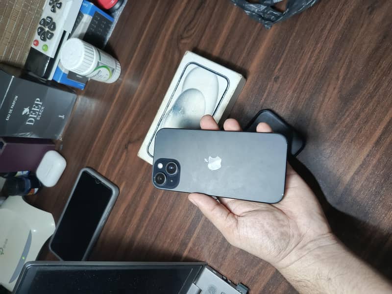 Apple iPhone 15 8