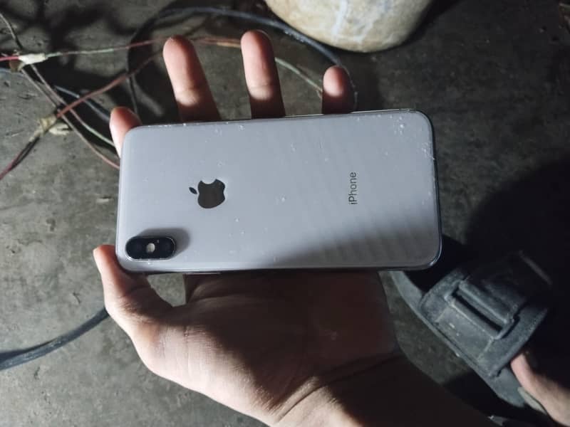Apple iPhone X 3