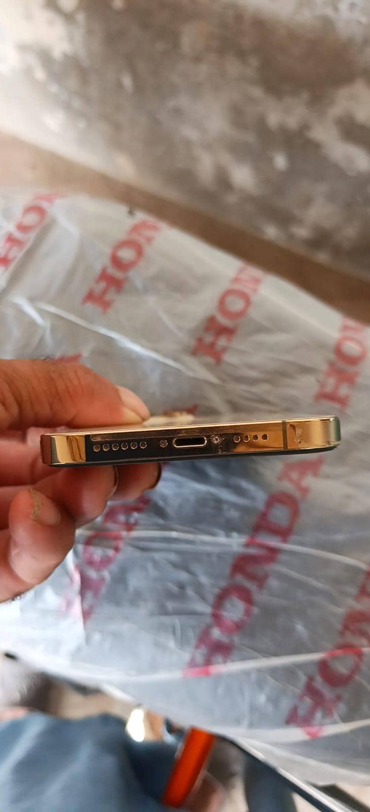 Apple iPhone 13 Pro Max 1