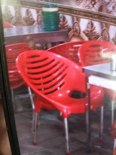 Plastic chair used only 1 month good condition