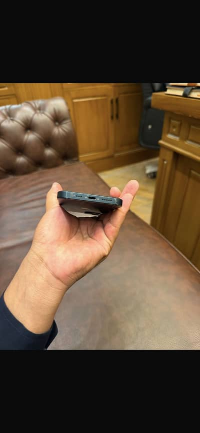 Apple iPhone 13 mini
