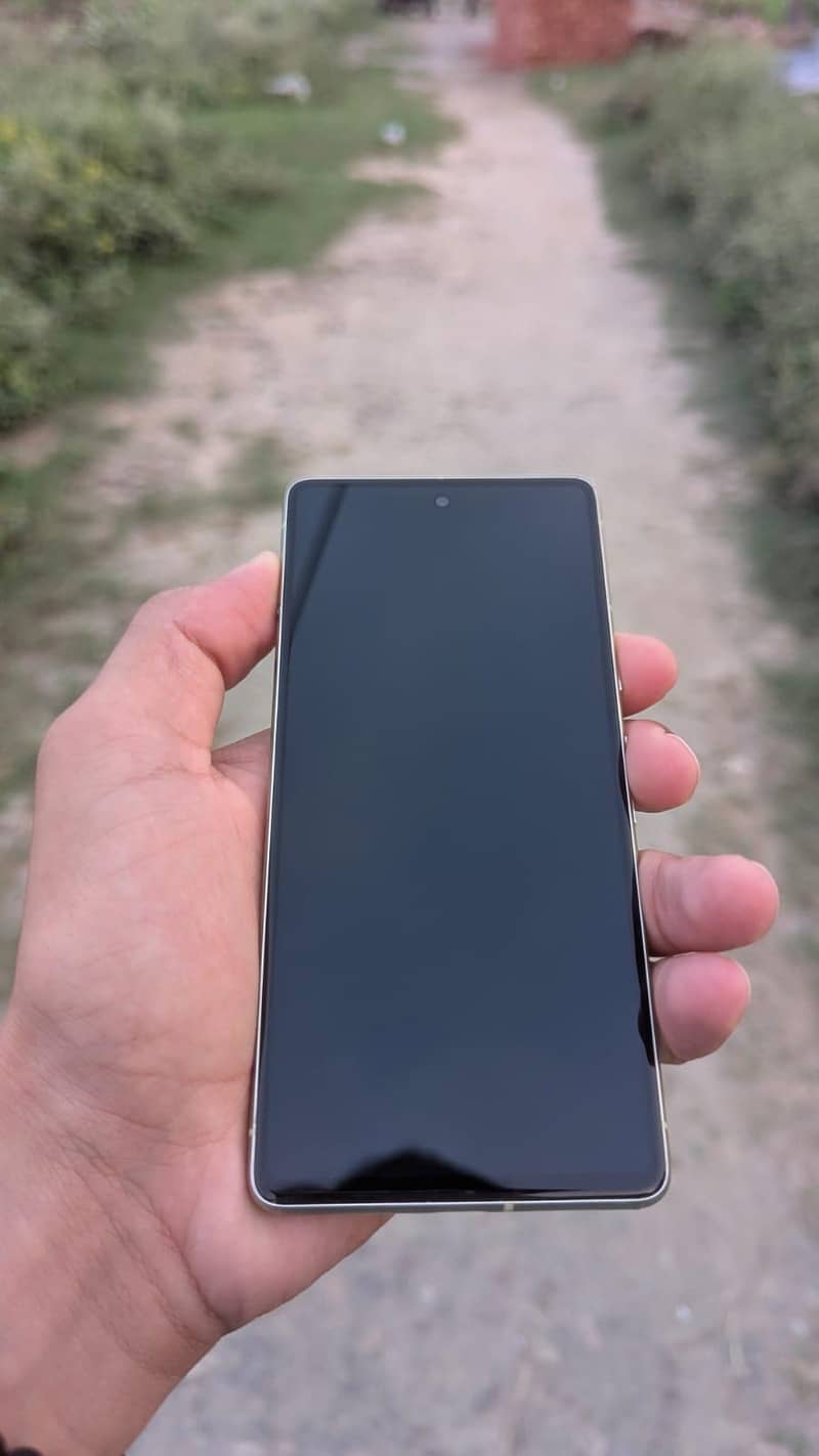 Google Pixel 7 4