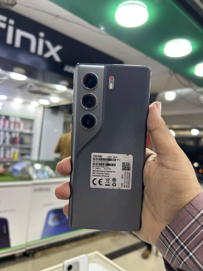 Tecno CAMON 40 Pro 2