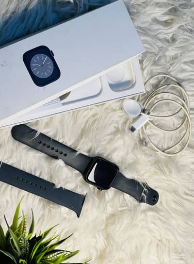 Apple watch series 8 45mm for aale