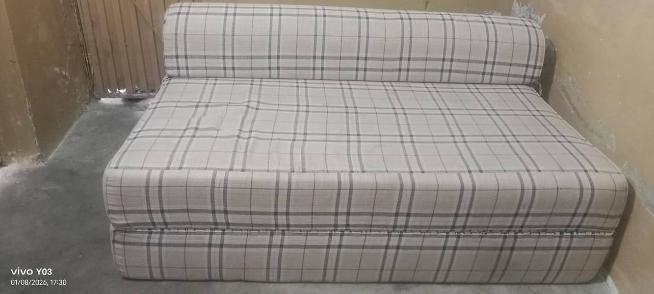 Sofa come bed 0