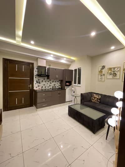 Par day apartment available for rent shot stay weekend luxury apartments bahria town Lahore