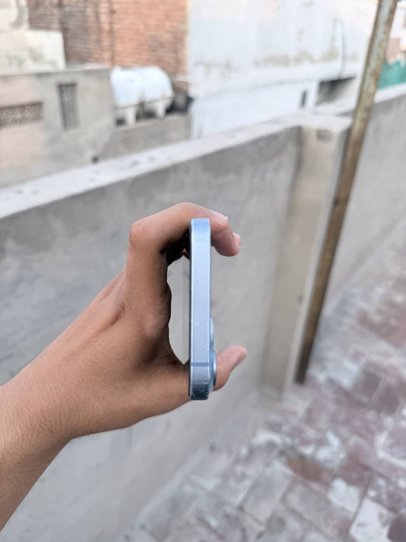 iPhone 14 plus 5