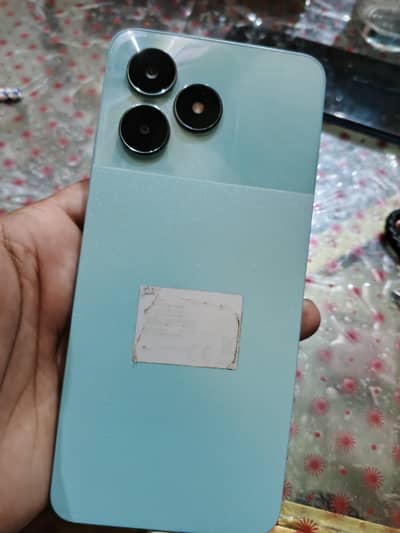 Realme C51 4+64 totally original