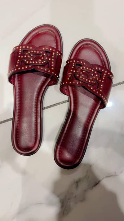 leather footwear