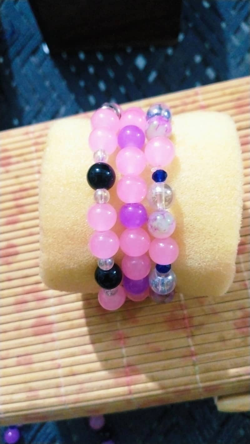 Bracelets 6