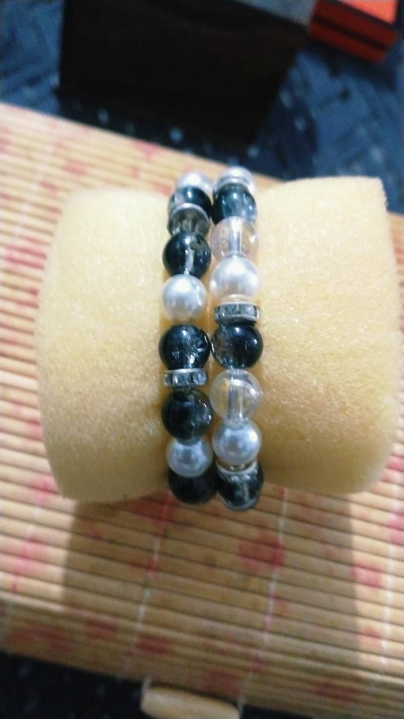 Bracelets 10