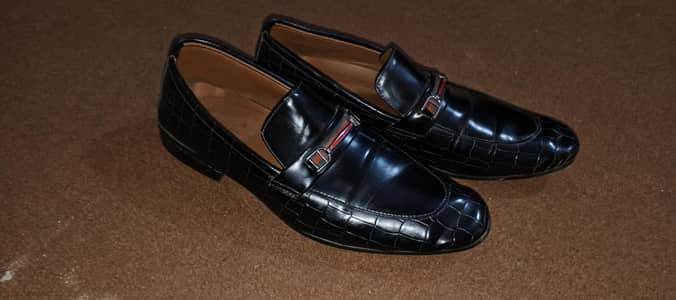 Men's Black Formal Loafers – Crocodile Pattern – Excellent Condition