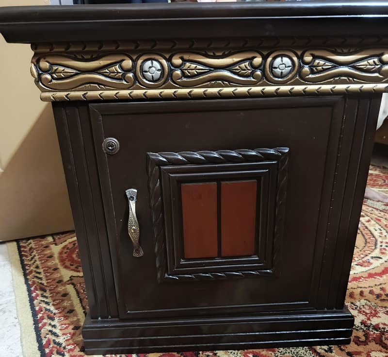 side table used 0