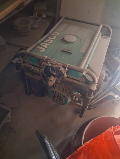 Jasco 4.5KV generator.