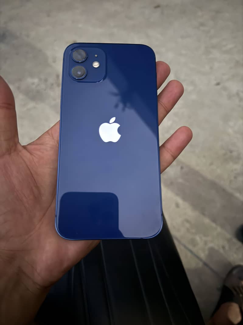 Apple iPhone 12 2