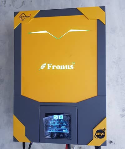 Fronus 3.6kw hybrid inverter with PV 4000w 100A MPPT