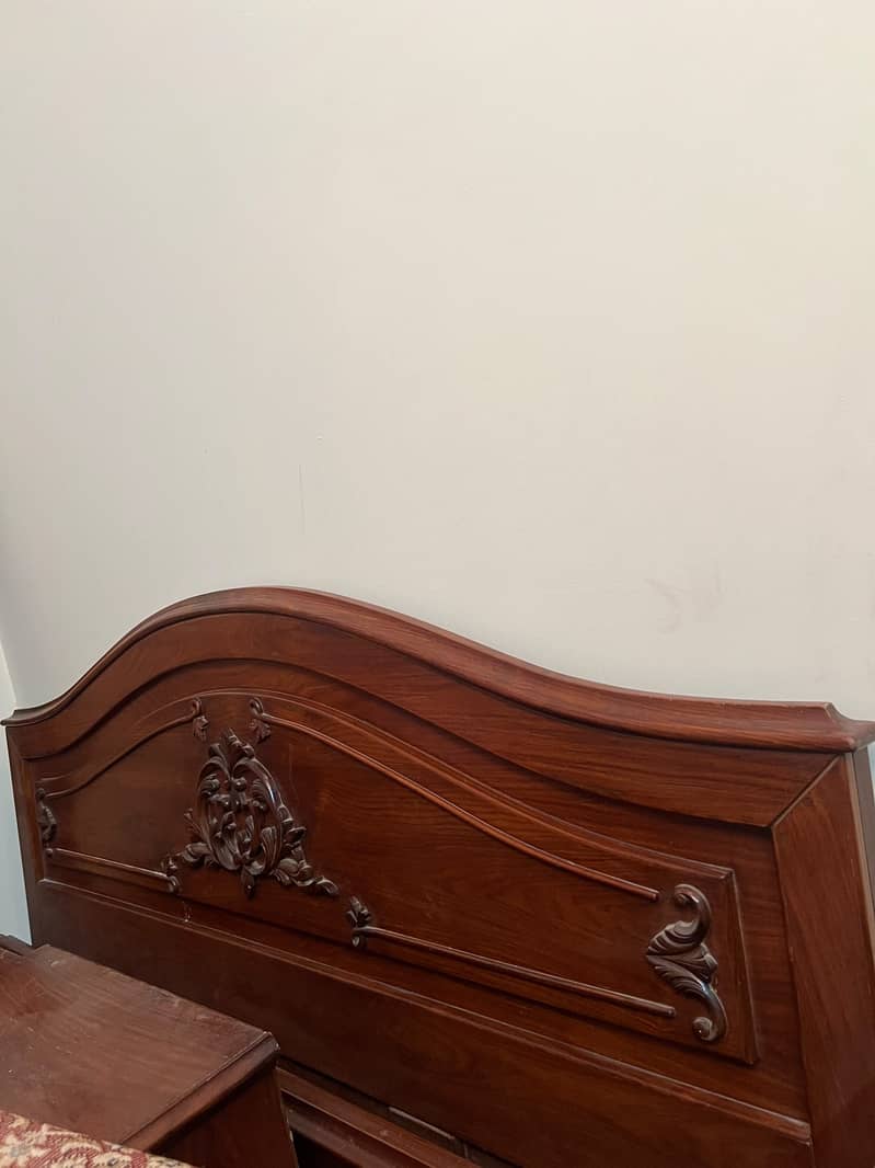 10/9 condition double bed 1
