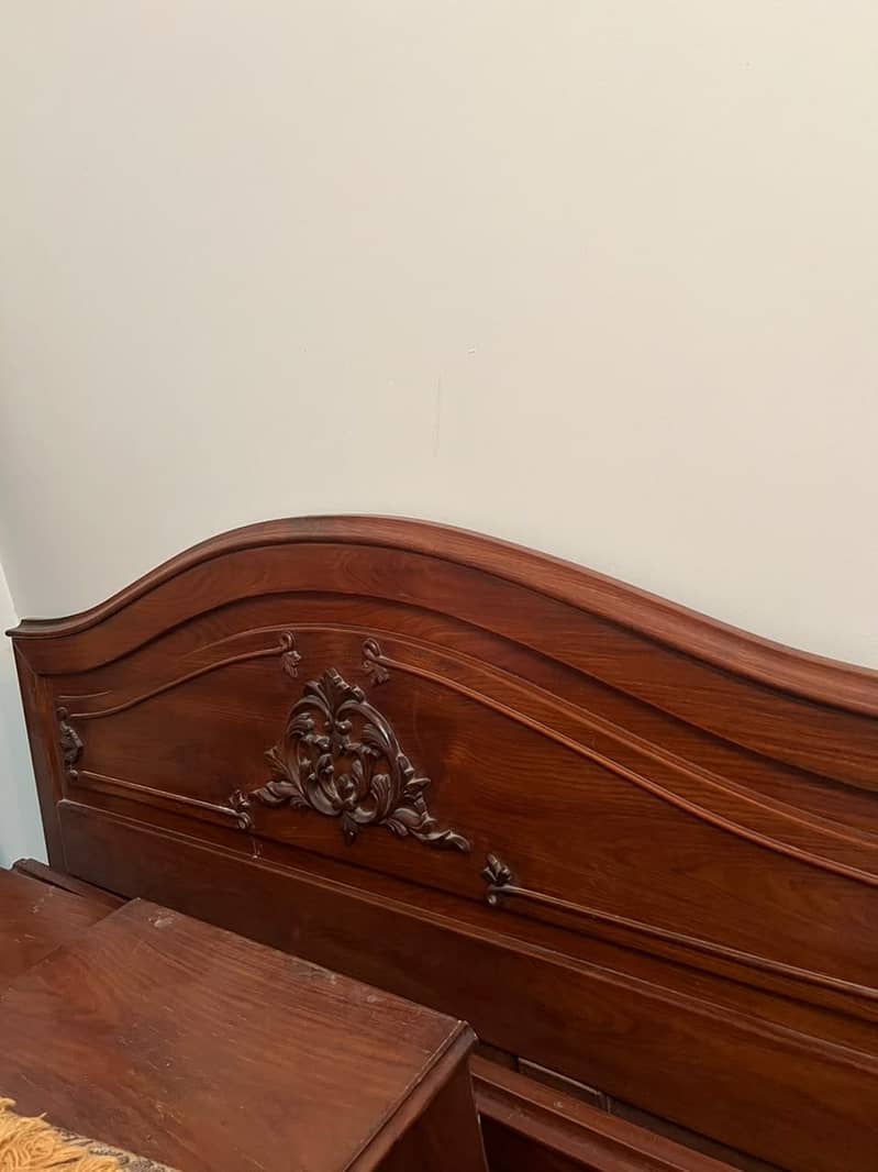 10/9 condition double bed 2