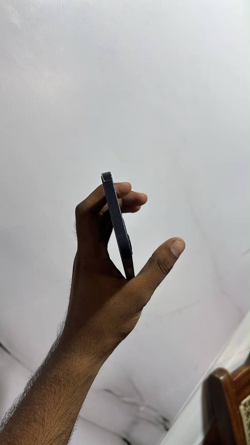 iPhone 12 2