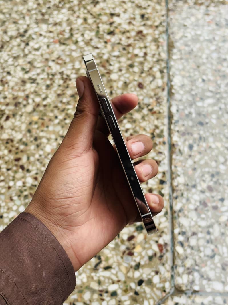 Apple iPhone 14 Pro 5