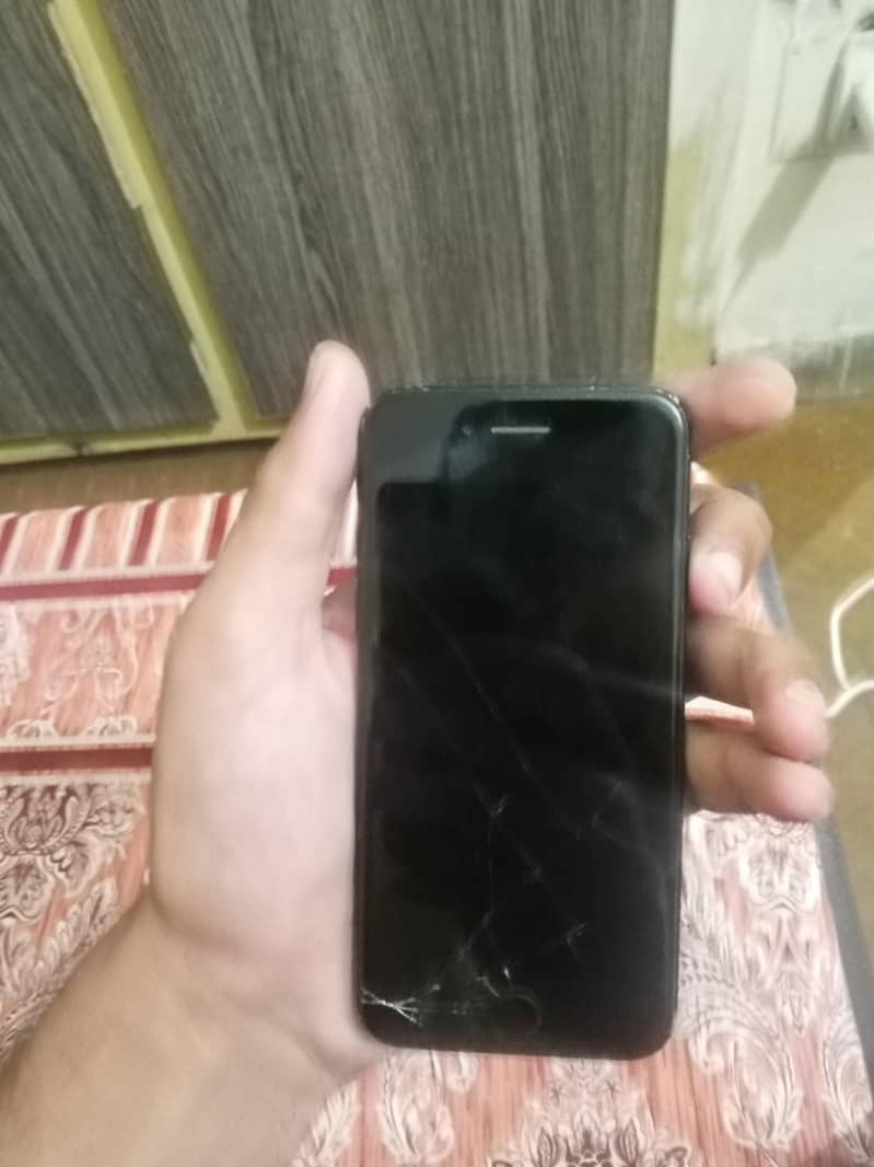Apple iPhone 7 5
