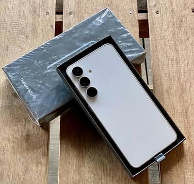 Samsung Mobile S25 FE