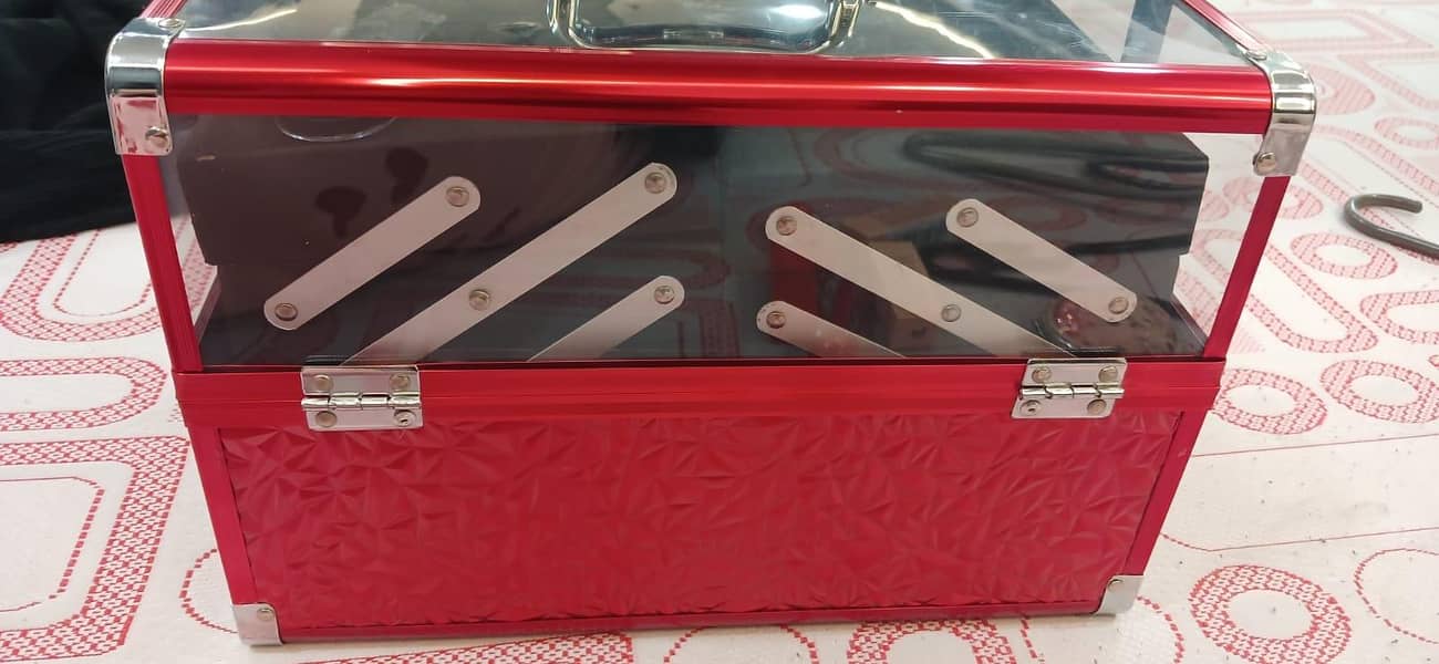 Makeup organizer box 2