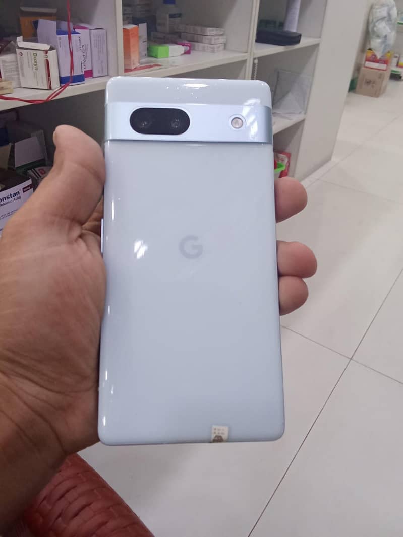 Google Pixel 7a 1