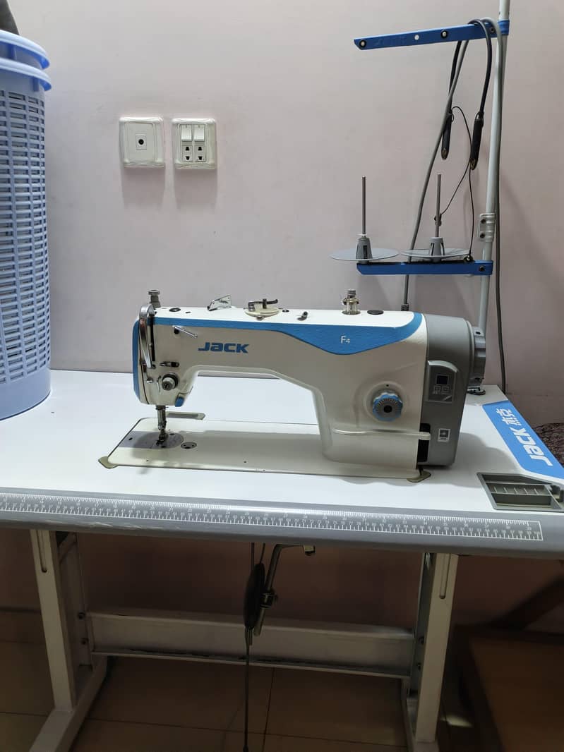 Sewing machine Jack4 1