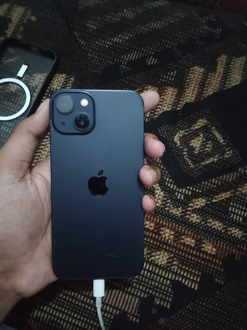 Apple iPhone 13 3