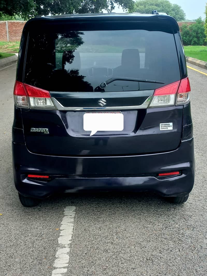 Suzuki Solio 2014 5