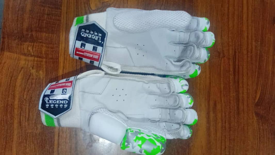 cricket  gloves 2